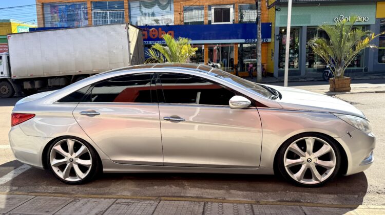 HYUNDAI SONATA GLS 2.4