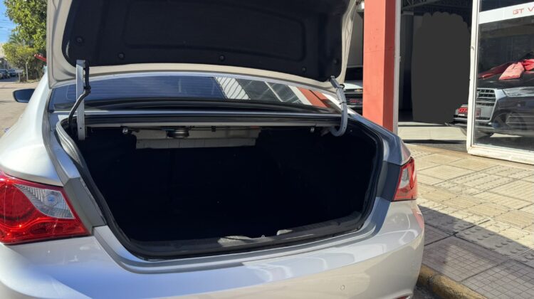 HYUNDAI SONATA GLS 2.4