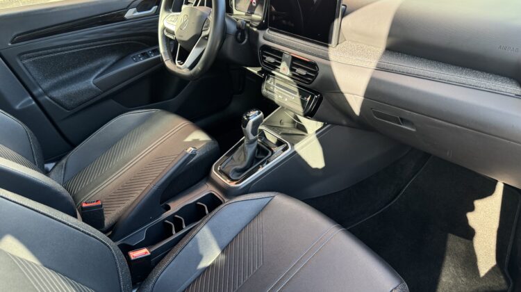 VOLKSWAGEN TERA HIGH TSI 1.0