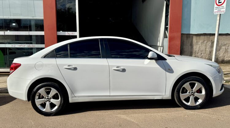 CHEVROLET CRUZE SEDAN LT 1.8
