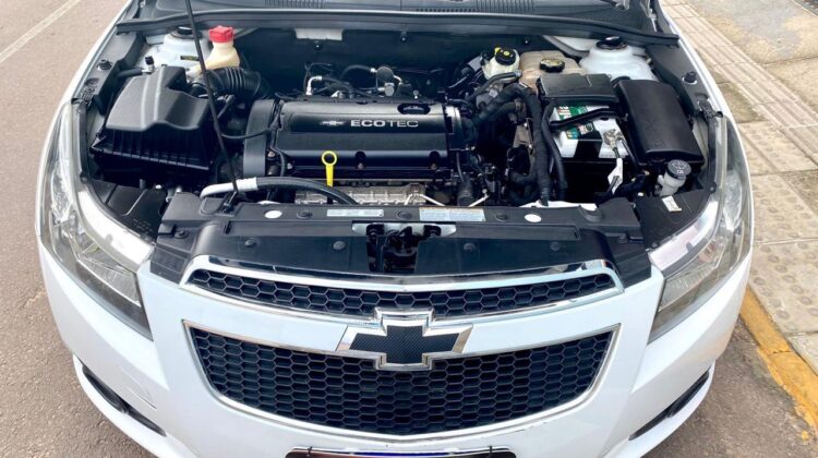 CHEVROLET CRUZE SEDAN LT 1.8