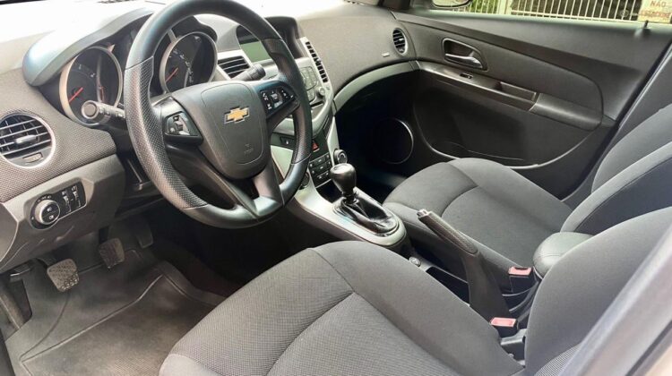 CHEVROLET CRUZE SEDAN LT 1.8