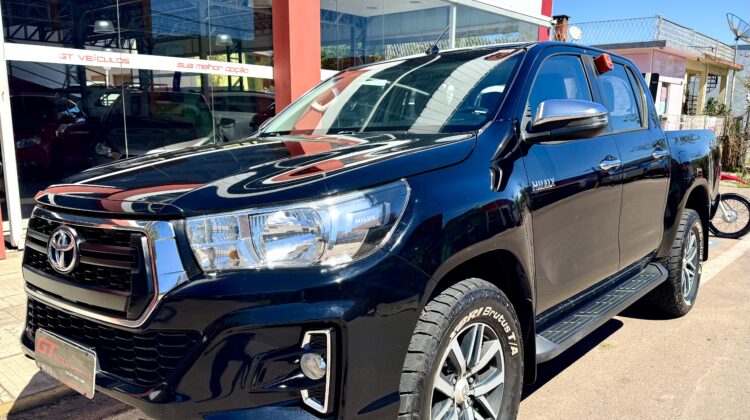 TOYOTA HILUX SRV 4X4 2.8 TDIESEL