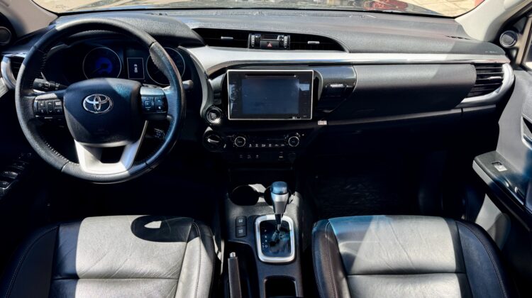 TOYOTA HILUX SRV 4X4 2.8 TDIESEL