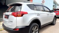 TOYOTA RAV4 4X4 2.0