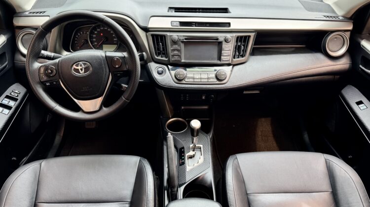 TOYOTA RAV4 4X4 2.0